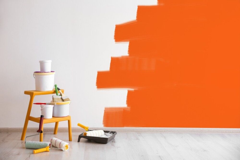 how to paint room walls in dubai